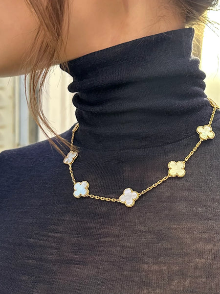 10 Motif Clover Nyaklánc