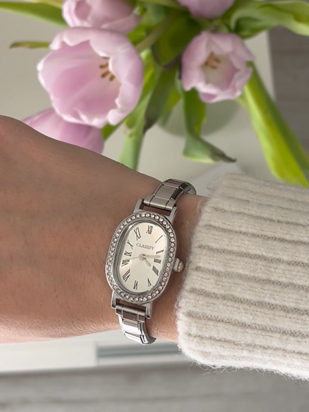 Oval Charming Watch