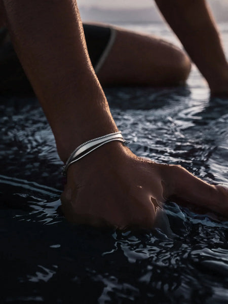 Signet Cuff Karperec